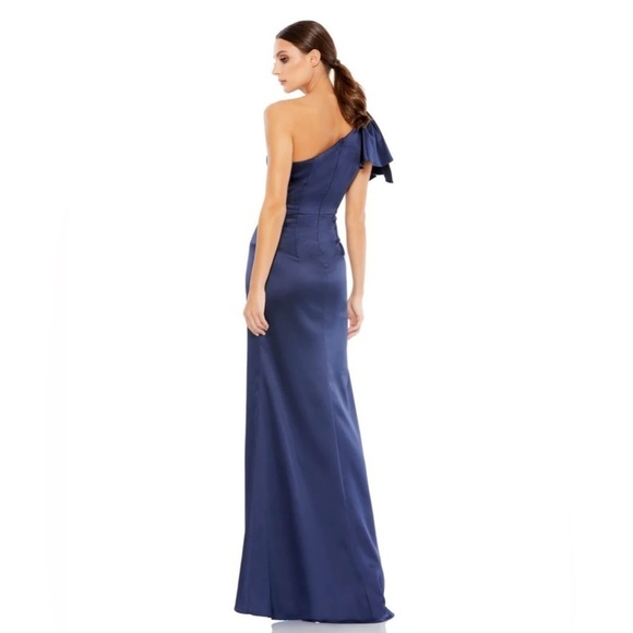 Mac Duggal 26521 NWT One Flutter Shoulder Gown - Picture 2 of 6